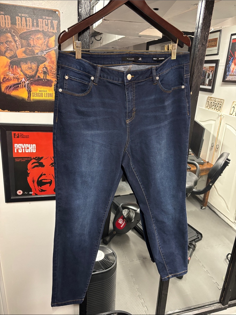 Tahari Dark Blue Ankle Crop Jeans